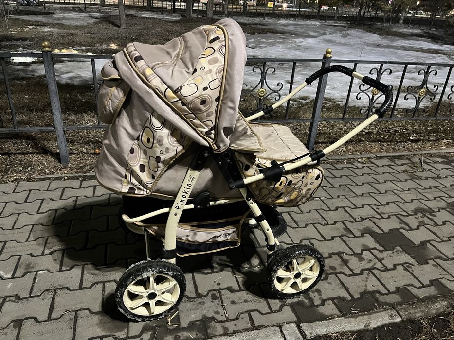 Продам коляску в хорошем состояний