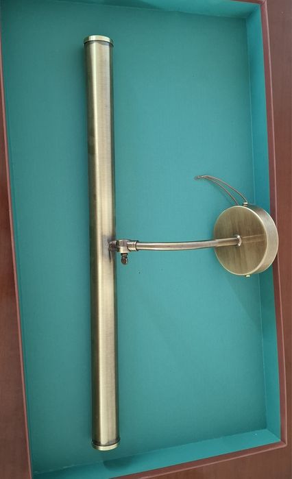 Продам настенный бра!