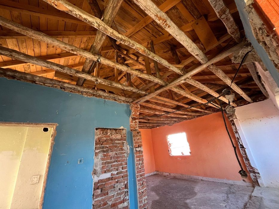 Продавам къща в с. Лозарево – 379 м2