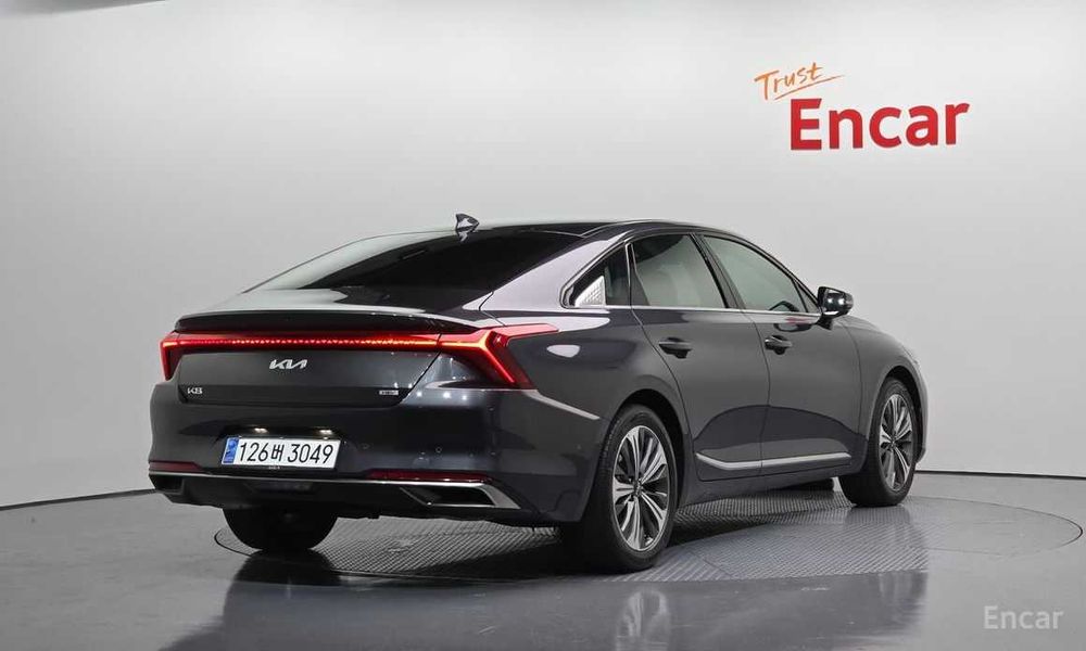 Kia K8 Signature Hybrid 2022 | 1.6 Turbo | 43 000 км | $19 366