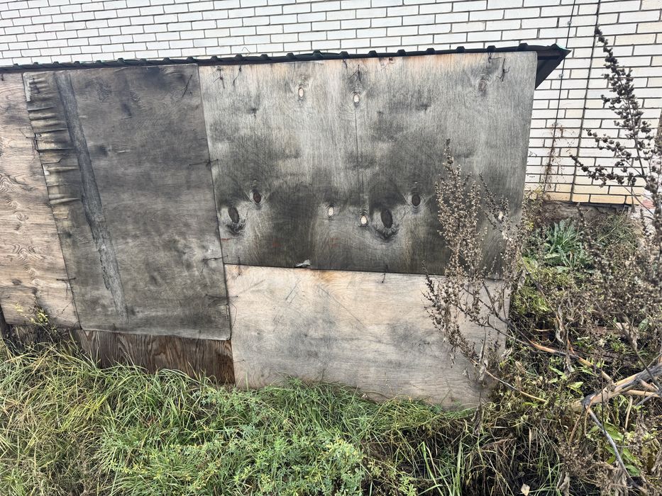 Продам вольер в хорошем состояние