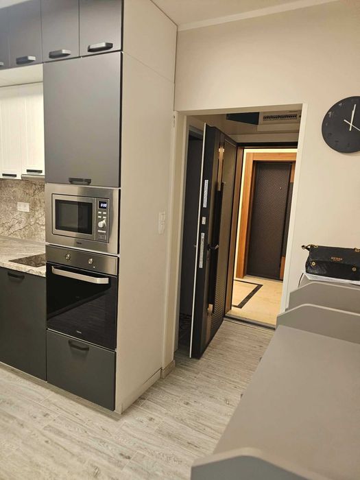 Дава се под наем Тристаен апартамент в София, Люлин - център - 103 кв.м за 757.86 € - Снимка #1