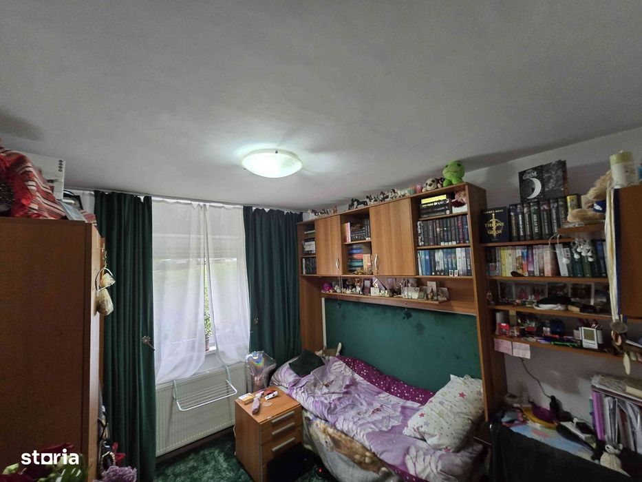 Apartament  2 camere, parter, semidecomandat Codlea Nord