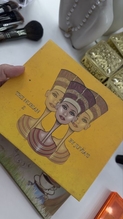 Продам 3 палетки теней