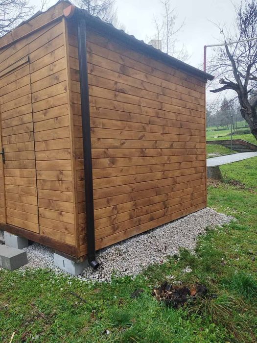 Дървени павилиони за бизнес.