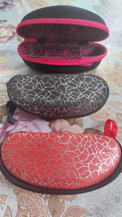 Разные сумки,кошельки,чемоданы