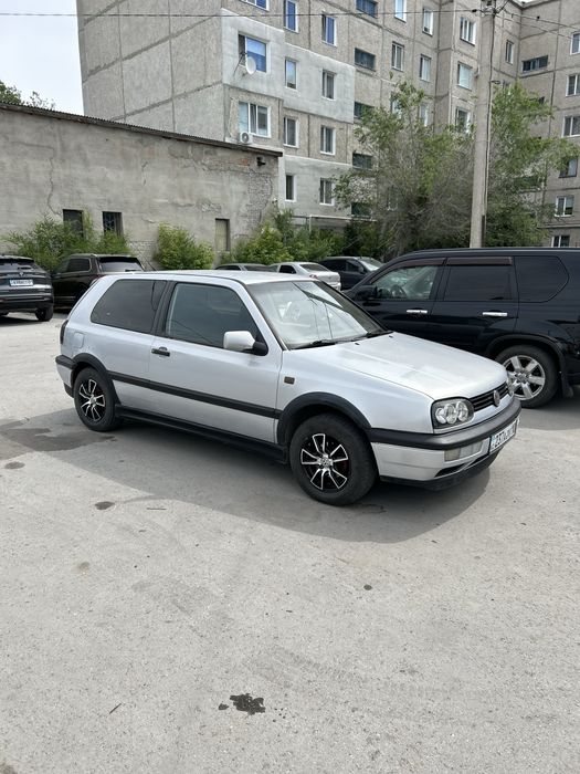 Продам Гольф 3 2л Инжектор