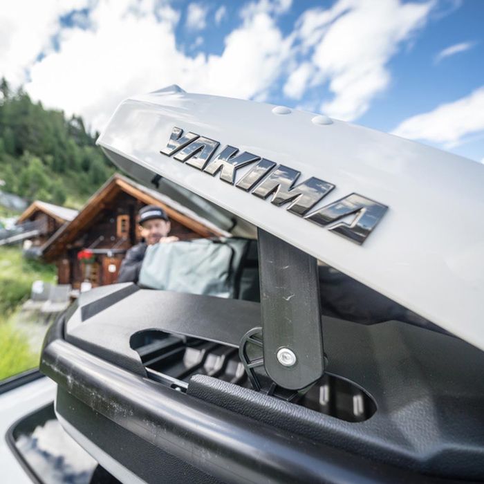 Багажник Автобокс Yakima SkyTour 420 White 420L