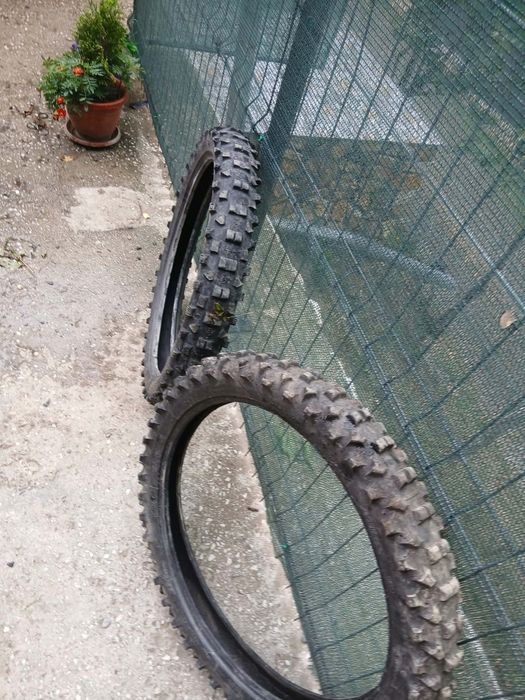 Vând cauciucuri cross 140 80 18 și 90 10 21