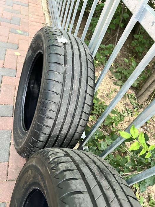 Set anvelope Vara 215 60 R16 Bridgestone Turanza T005