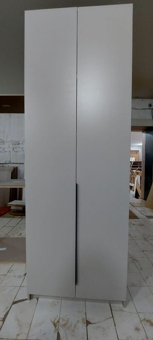 Продам шкаф на балкон или в комнату