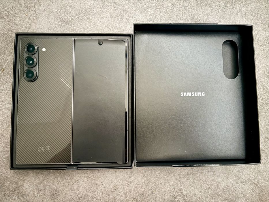 Samsung Z Fold 6 black edition