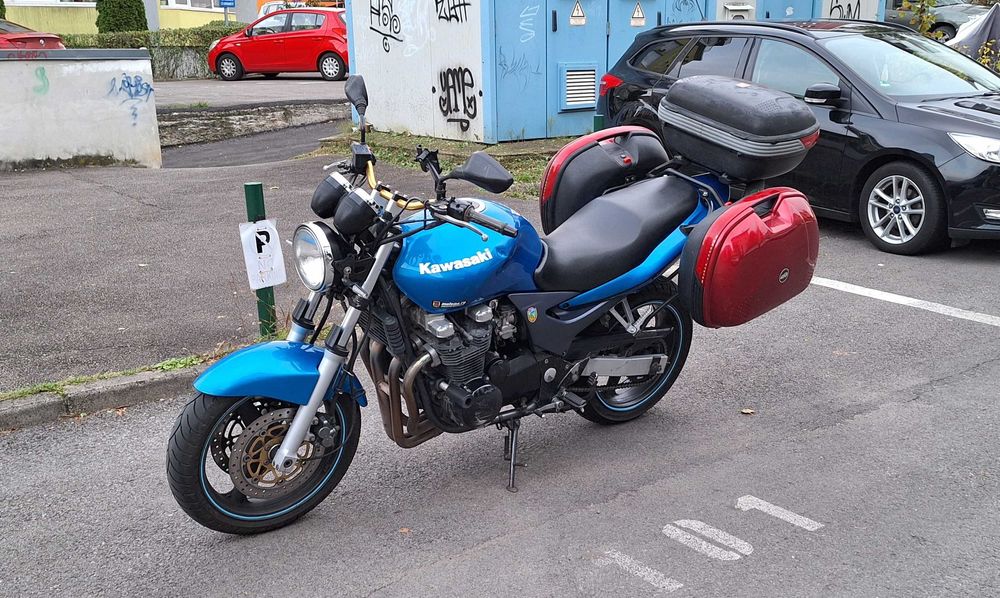 Kawasaki ZR-7 750 cm3
