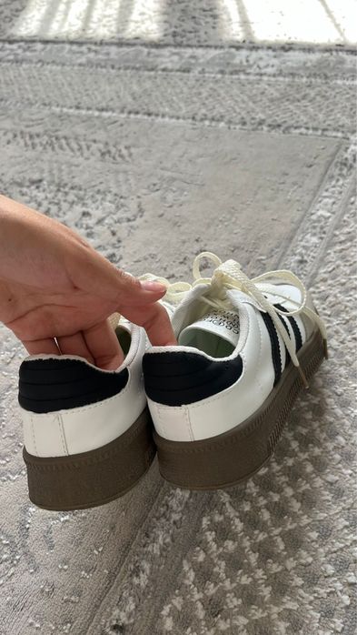 крассовки новые, 38-39р