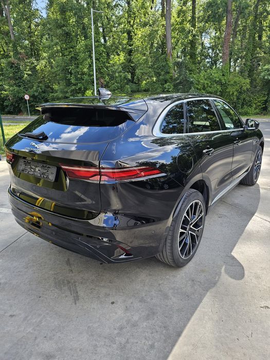 Vând Jaguar F-PACE 2021 R-DYNAMIC 2,0 D 204 CP HYBRID