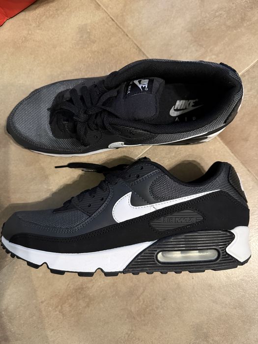 Нови оригинални спортни обувки Nike Air Max 90
