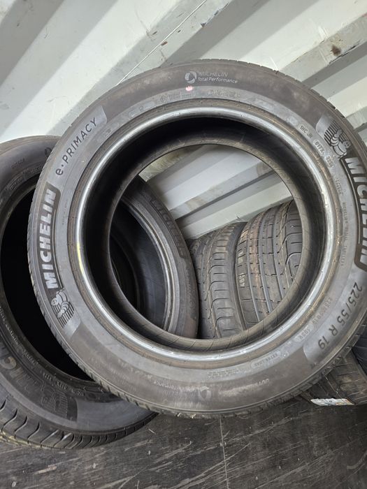 225 55 19 michelin NOI FATA ETICHETA