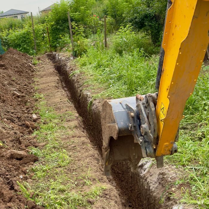 Închiriere Miniexcavator, săpături șanțuri apa,canalizare,curent,drena