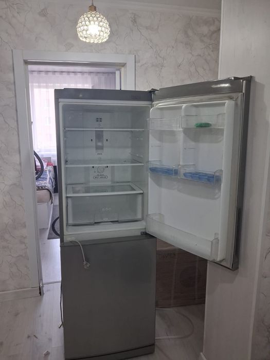 Продам холодильник рабочий