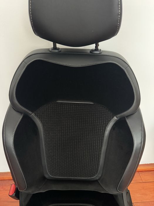 Scaun piele stanga sofer Renault Megane 4 2016-2025