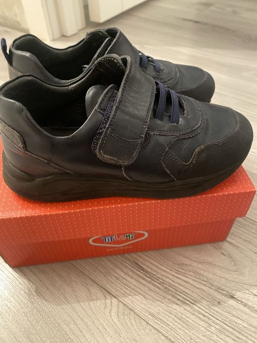 Продам туфли детские