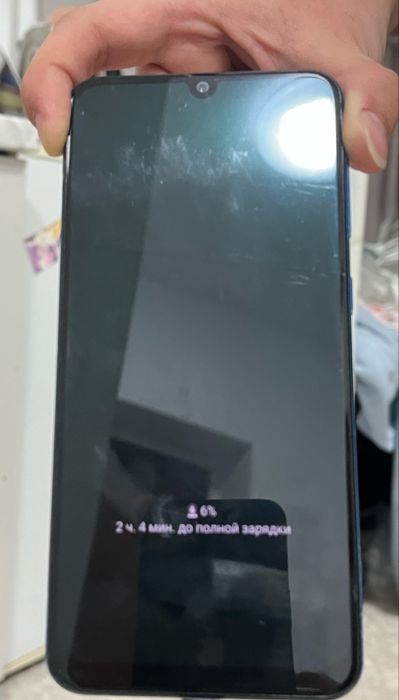 Продам телефон Samsung Galaxy A50 синего цвета