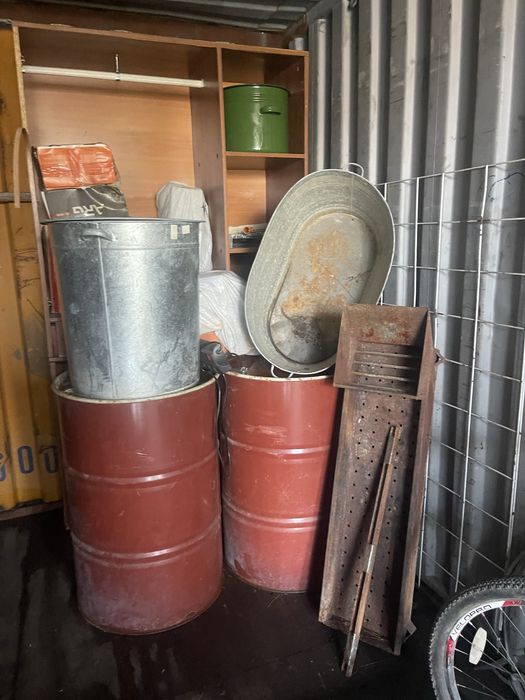 Продам бочки и бак,корыта и корпеше