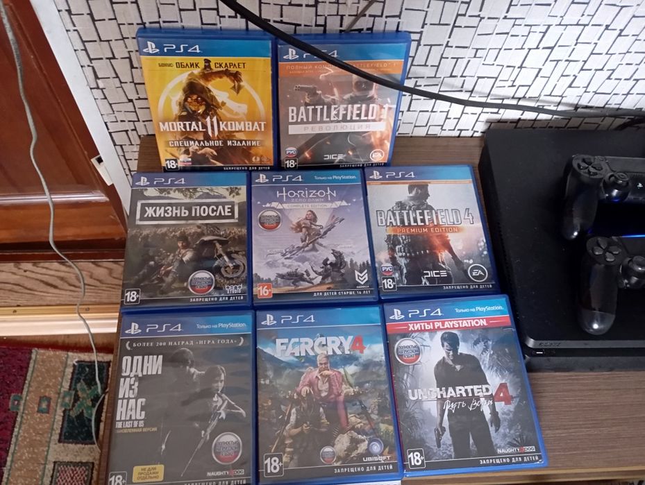 Продам sony PlayStation 4