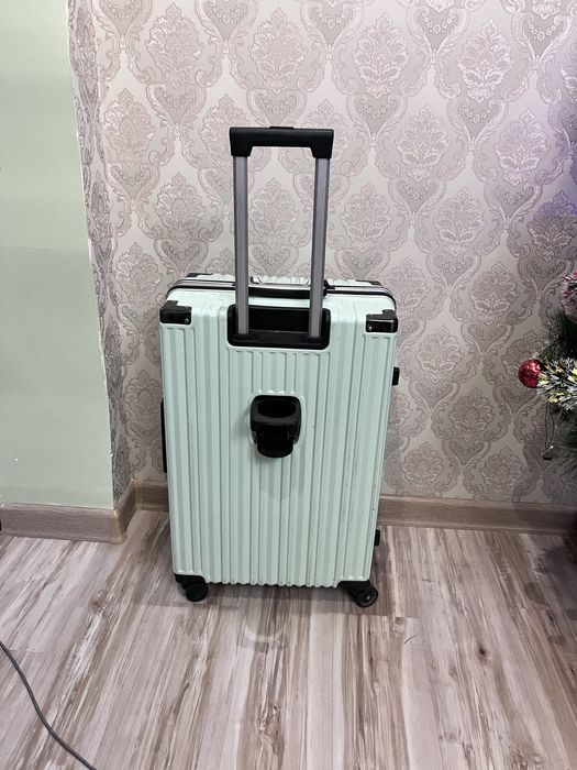 Чемодан 87 л как новый