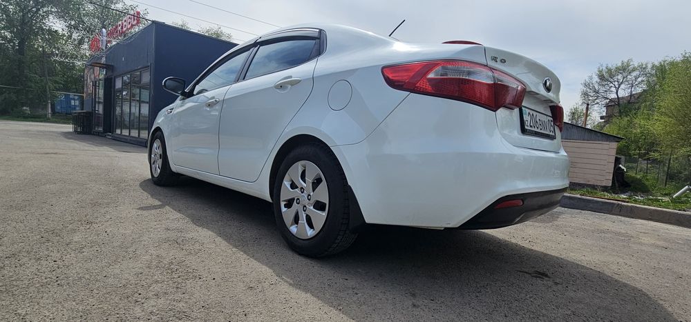 Продам киа рио в отличном состоянии