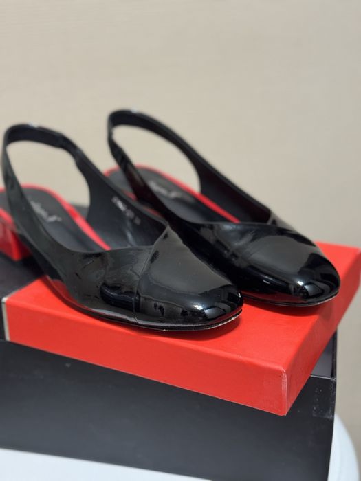 Босоножки кожа лак