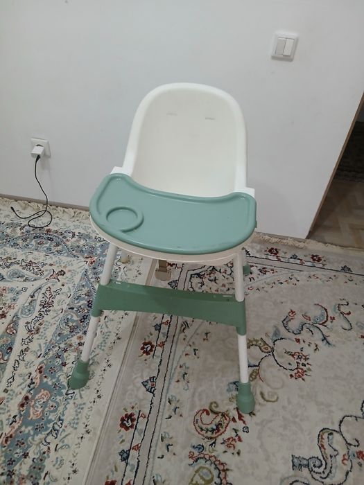 Продам детский стол
