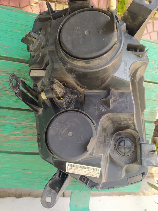 Фар за Дачия втора употреба