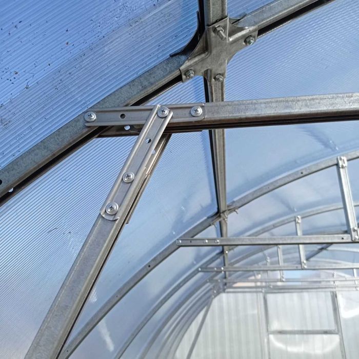 Теплица оцинкованная дачная