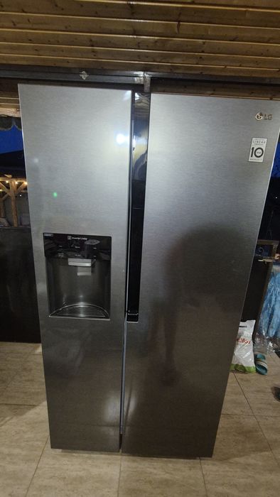 Frigider LG side by side