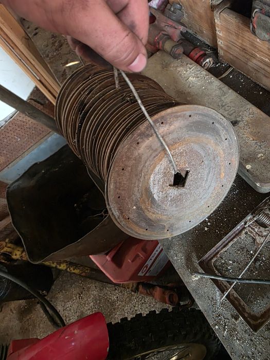 Продавам земеделска техника и инвентар