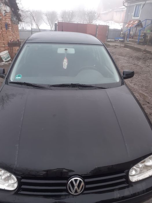 Se vine golf 4 pentru detali apelati la nr de tel