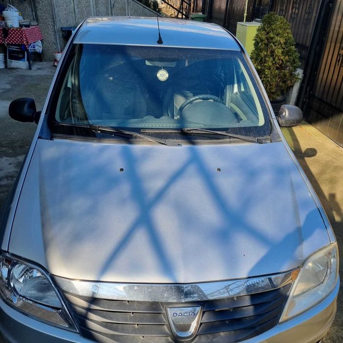 Dacia Logan 1.6 benzina 16v an 2012