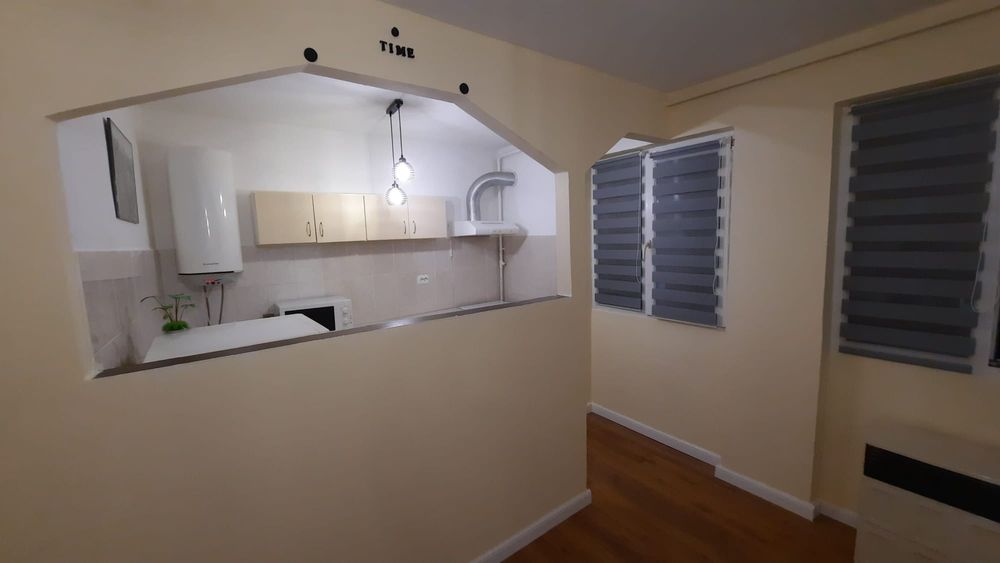 Garsoniera plus garaj de vanzare