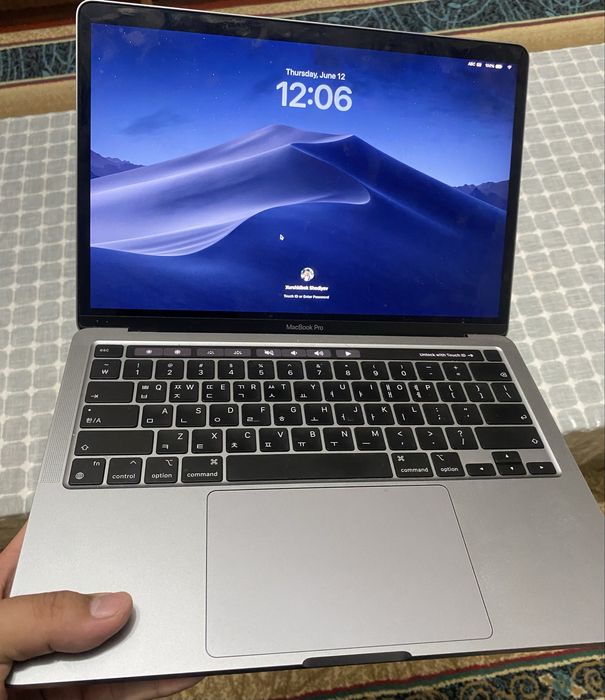Macbook Pro M2 2022