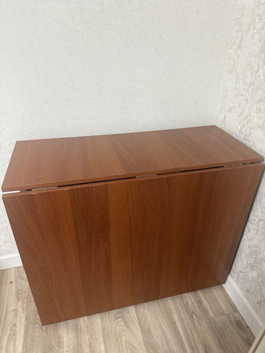 Продам стол-книжку