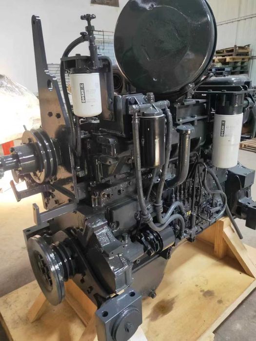 Motor Komatsu 6D125-1 Diesel 6 Cilindri Utilaj WA450-1 Incarcator Frontal Industrial