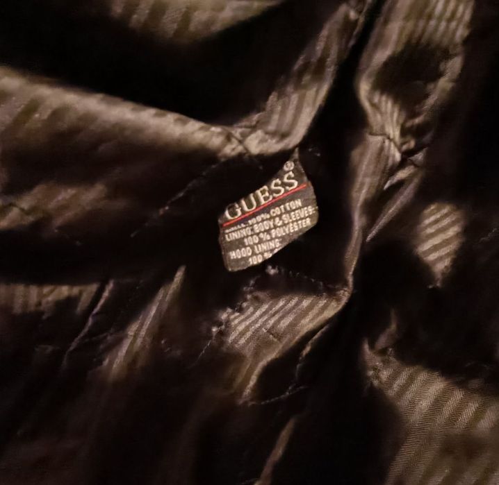 Geaca Guess originala impermeabila M