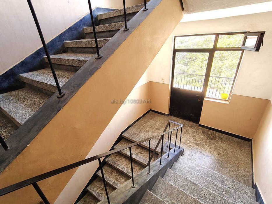 ТОП ЛОКАЦИЯ | Евтин апартамент в Новия град на Несебър до Общината