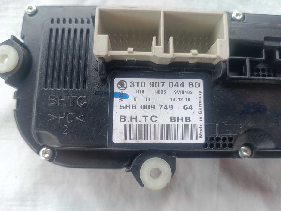 Модул панел климатроник Шкода Октавия Суперб / Skoda, 3Т0907044BD
