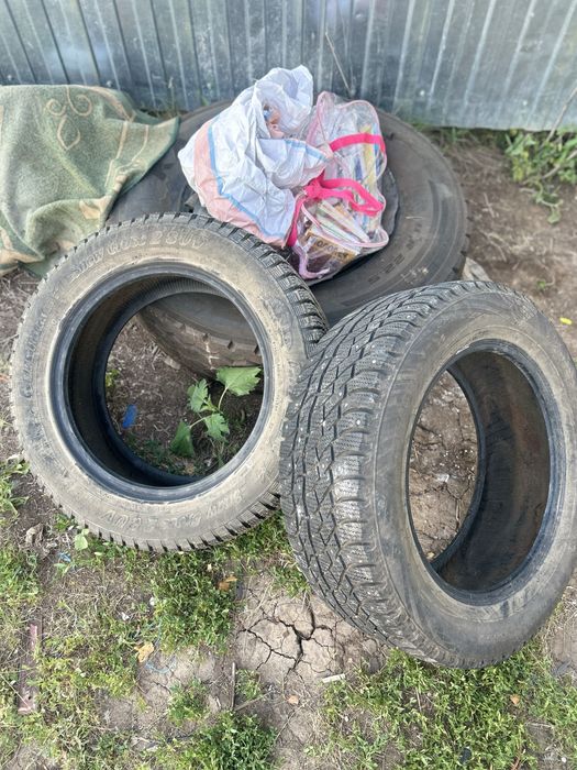 Продам покрышки R18 состояние отличное