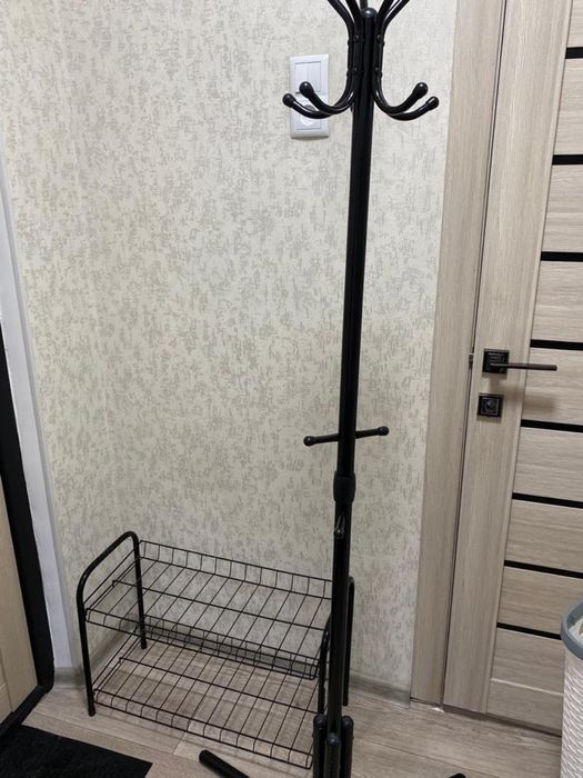 Продаю, вешалку и обувницу