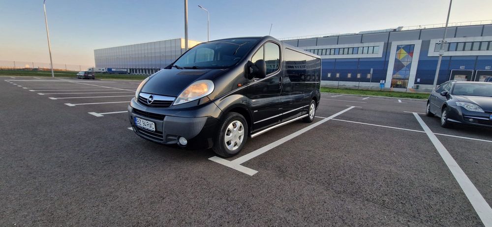 Opel Vivaro 2.5 CDTI
