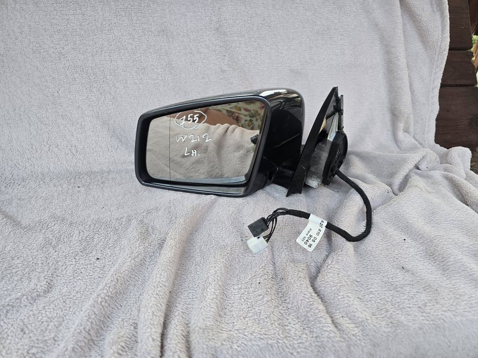 Dezmembrari Mercedes W204 W212