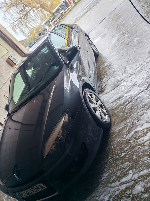 Vând Renault laguna 3 1.5 dci 2011 preț negociabil